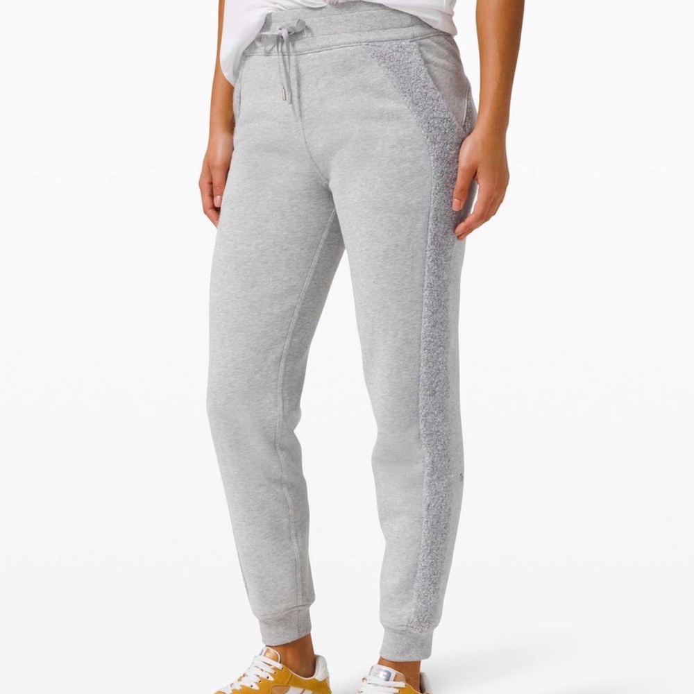 Lululemon Athletica Scuba With Sherpa Stripe Light Gray Joggers